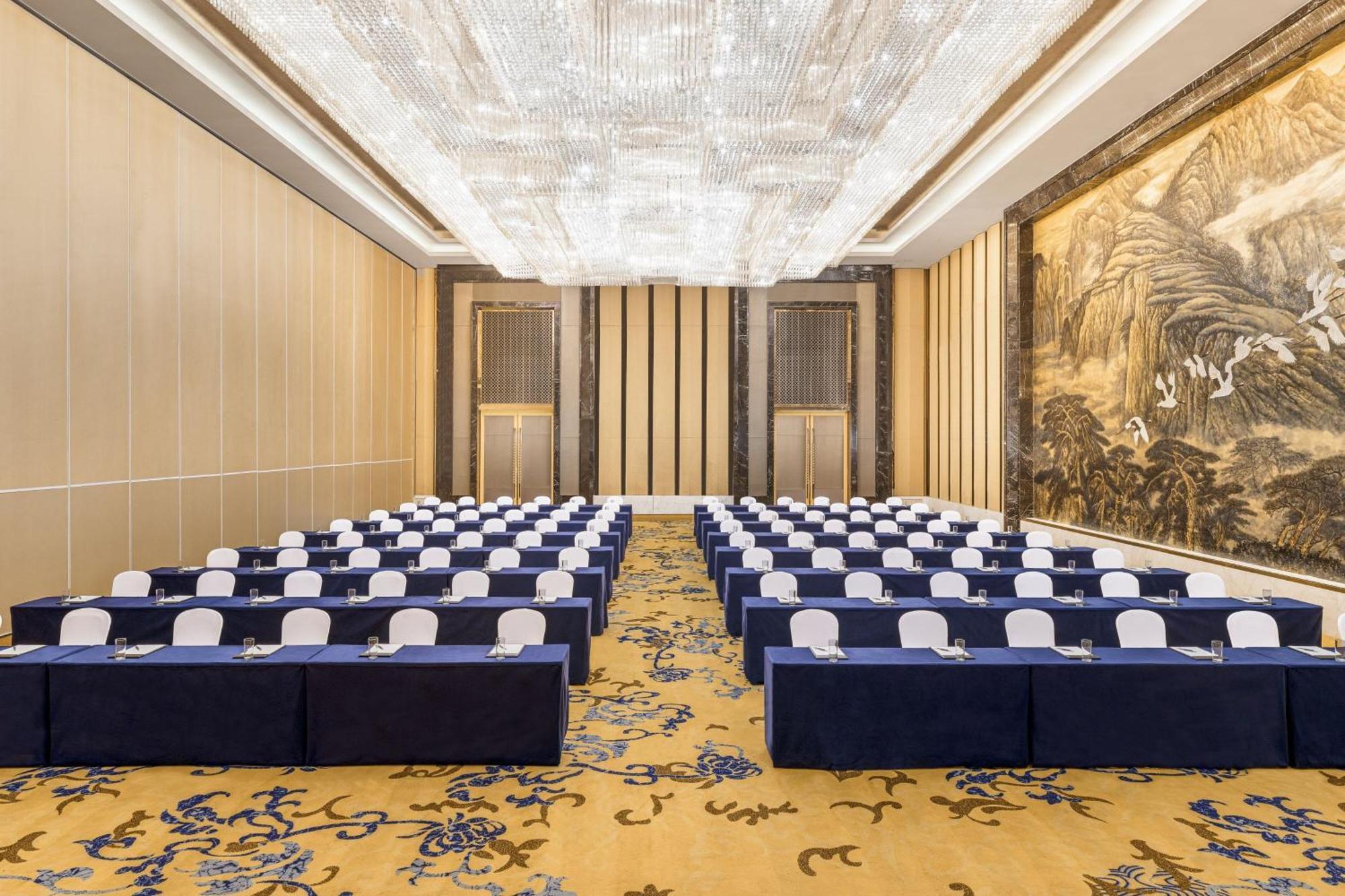 The Westin Wuhan Wuchang Exterior photo