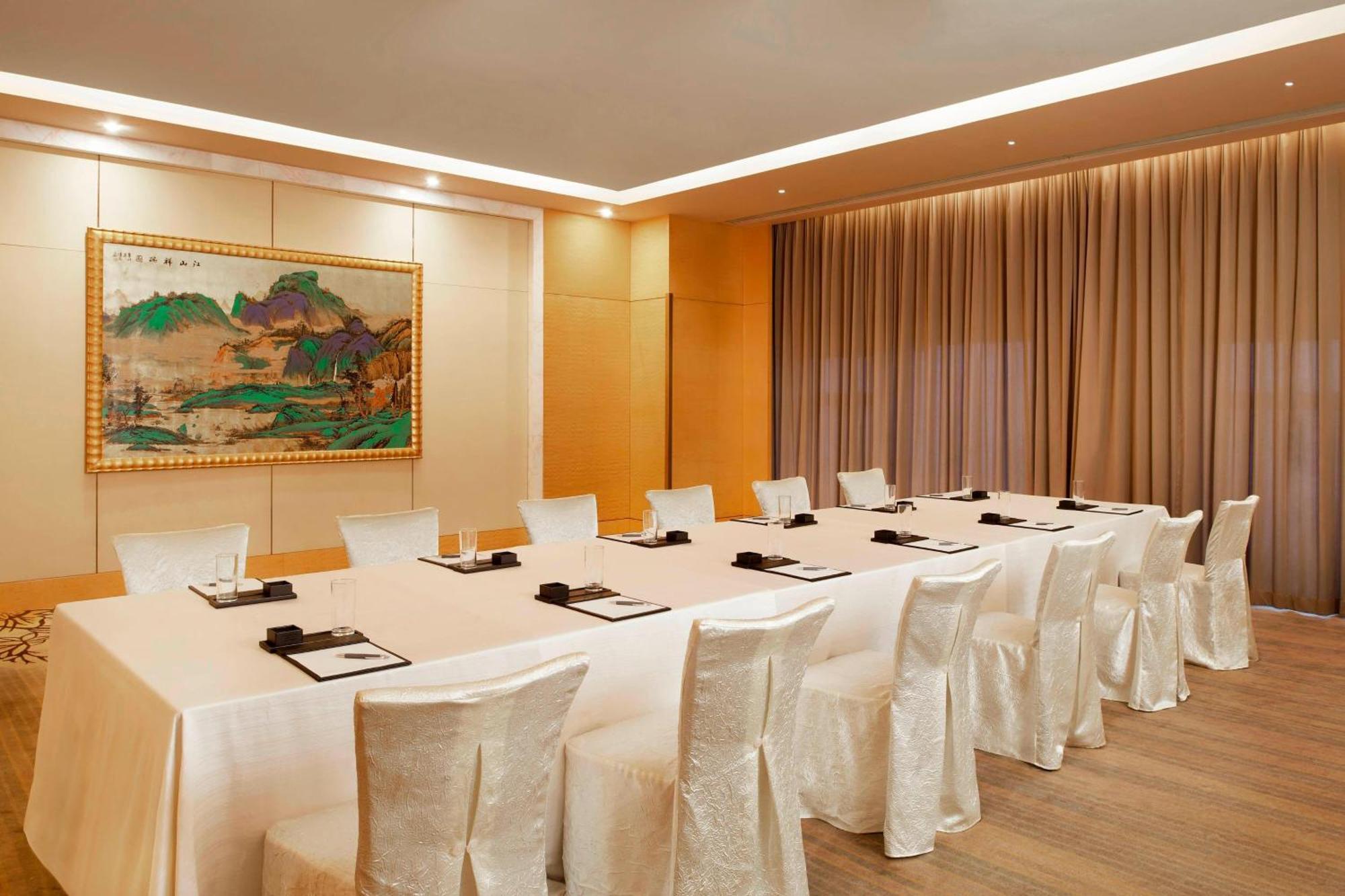 The Westin Wuhan Wuchang Exterior photo