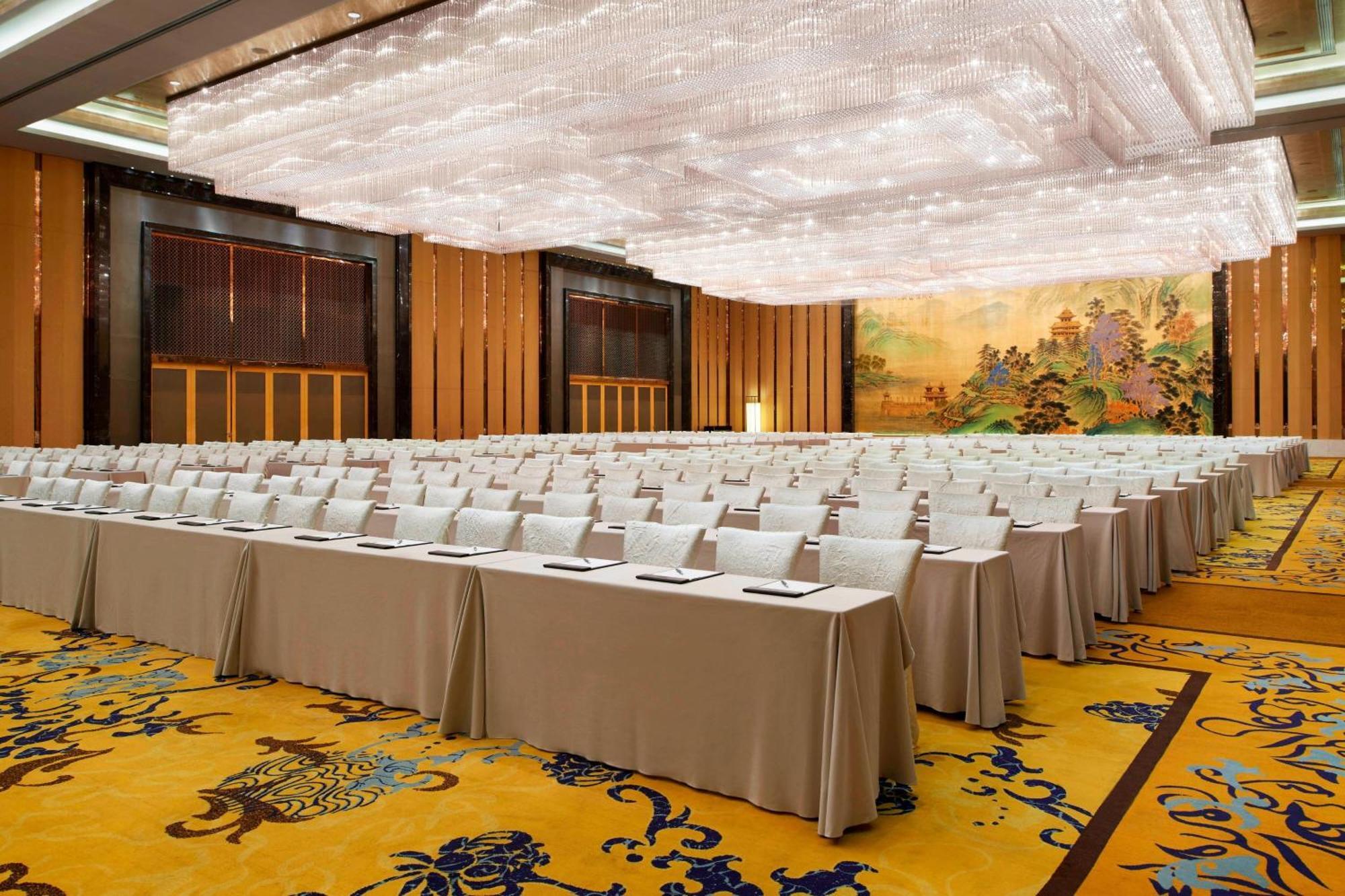 The Westin Wuhan Wuchang Exterior photo