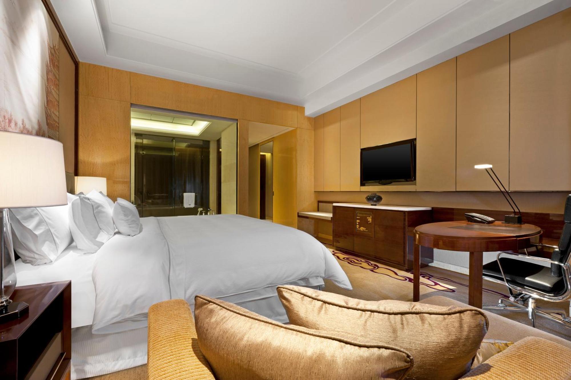 The Westin Wuhan Wuchang Exterior photo